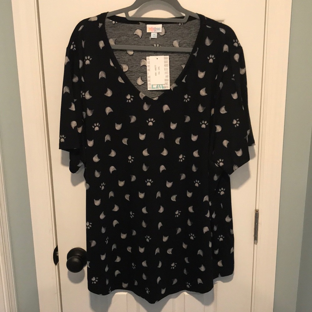 ATTENTION CAT LOVERS - NWT LLR IRIS shirt